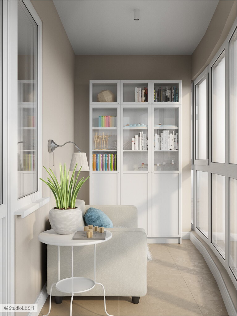 Белый балкон