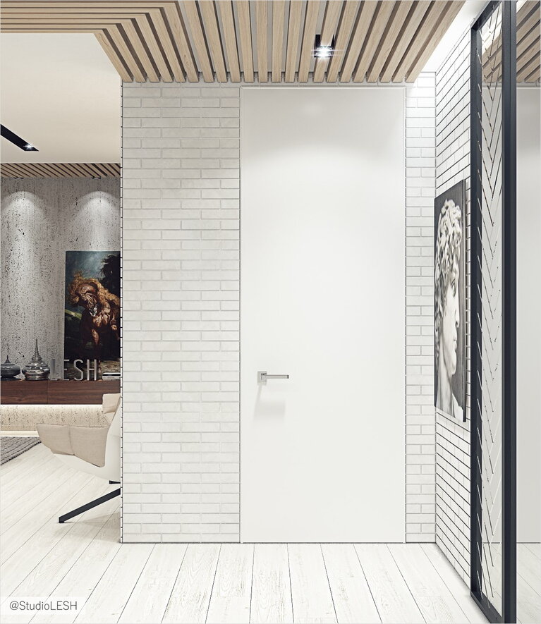 Дизайн интерьера прихожей, дверь в санузел 