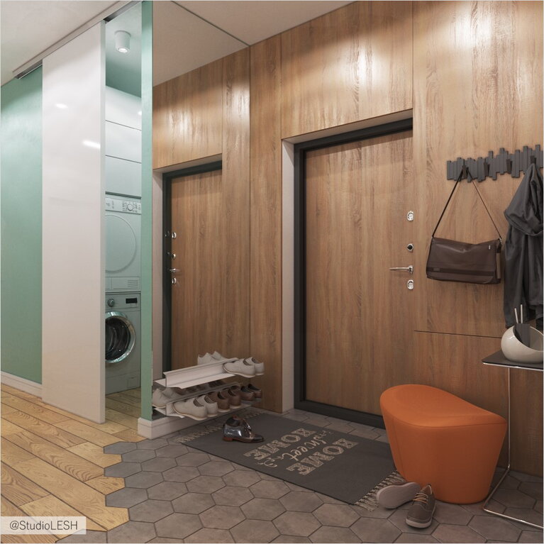 Насыщенная прихожая