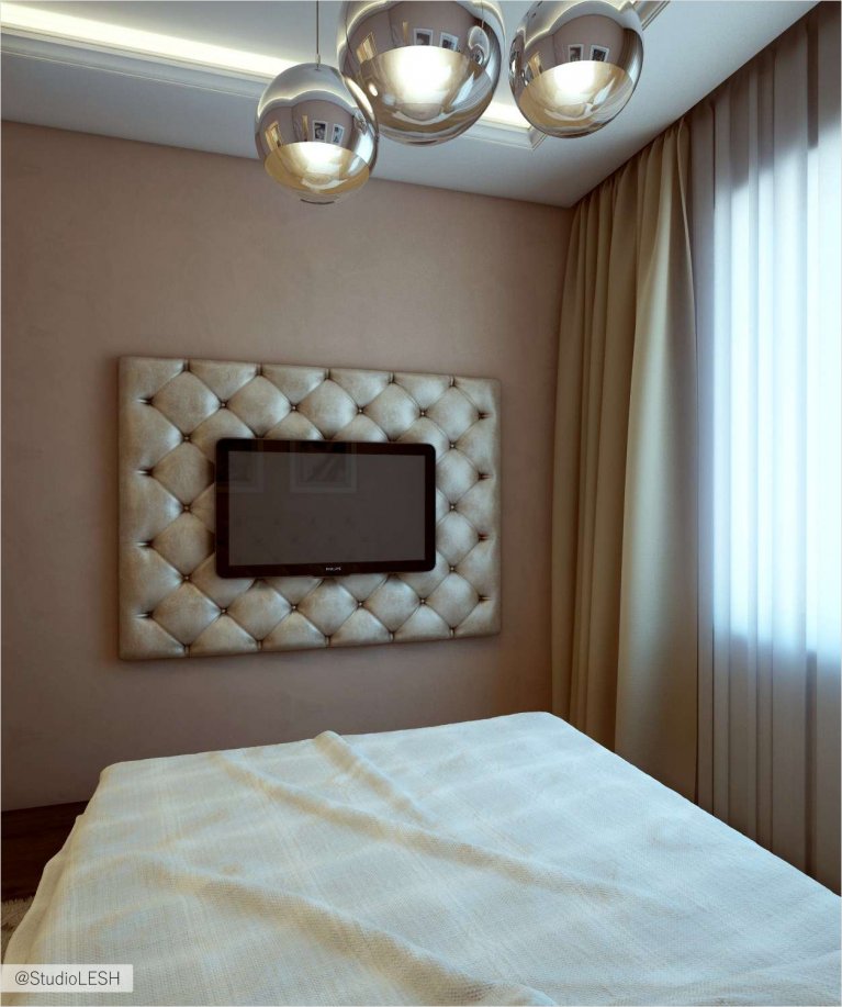 Дизайн спальни, мягкая панель за телевизором 