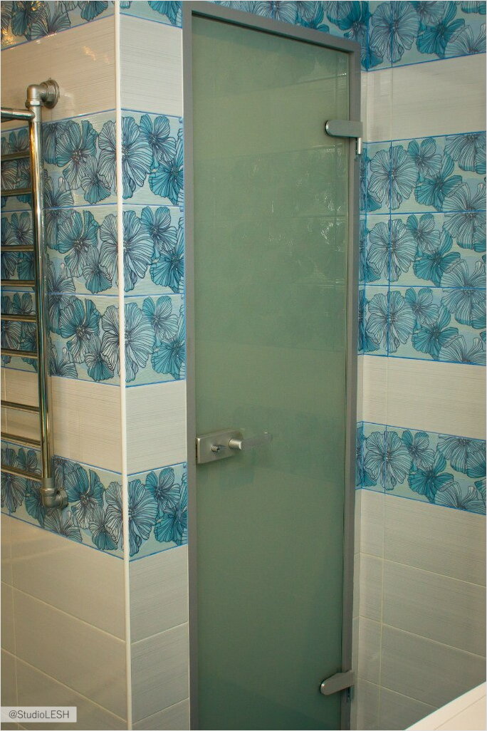 Дверь в туалет